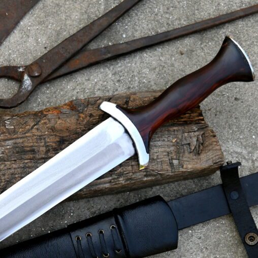 Early Degen Dagger Used for Plate Armor