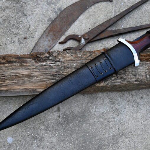 Early Degen Dagger Used for Plate Armor