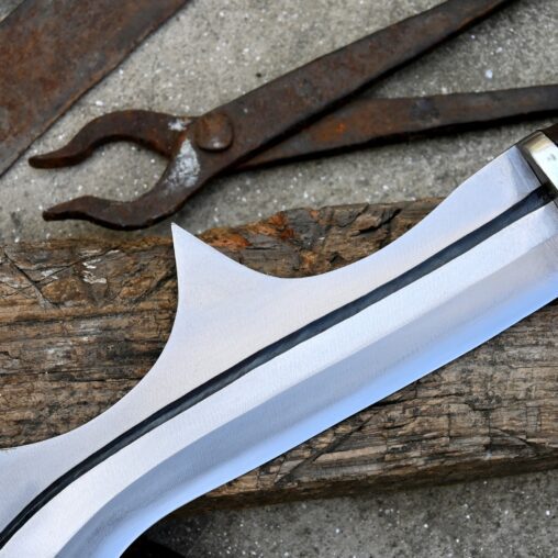 Ngombe Ngulu Sword – Symbol of African Prestige